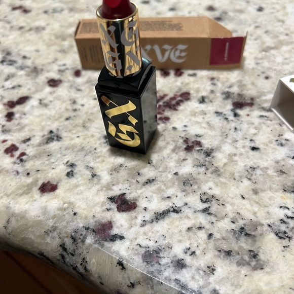 Anaheim shine high performance satin lipstick - Picture 4 of 4